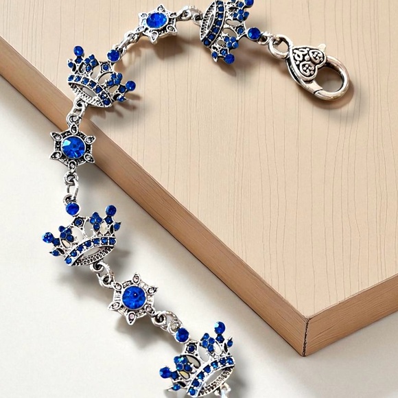Royal Blue Rhinestone and Silver Toned Crown Charm Bracelet 8” - Picture 7 of 16